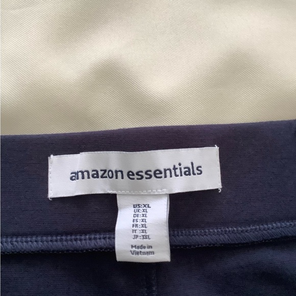 Amazon Essentials Women's Navy Pencil Skirt - Picture 6 of 6